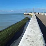 La Mouette C2 150m De La Plage, Terrasse Ensoleillee, Parking Prive Gratuit Nieuwpoort