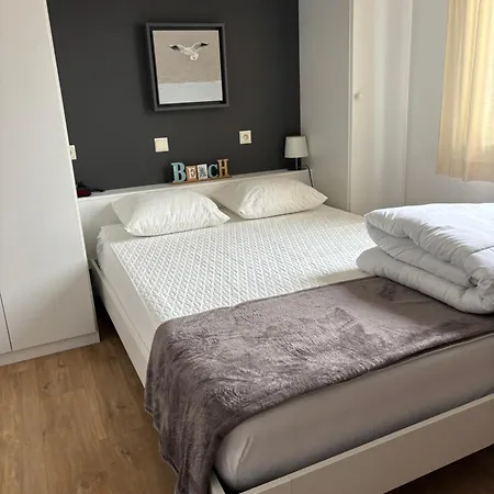 La Mouette C2 150m De La Plage, Terrasse Ensoleillee, Parking Prive Gratuit *